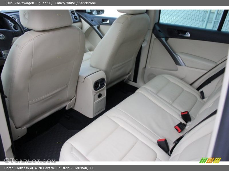 Candy White / Sandstone 2009 Volkswagen Tiguan SE