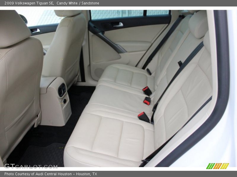 Candy White / Sandstone 2009 Volkswagen Tiguan SE