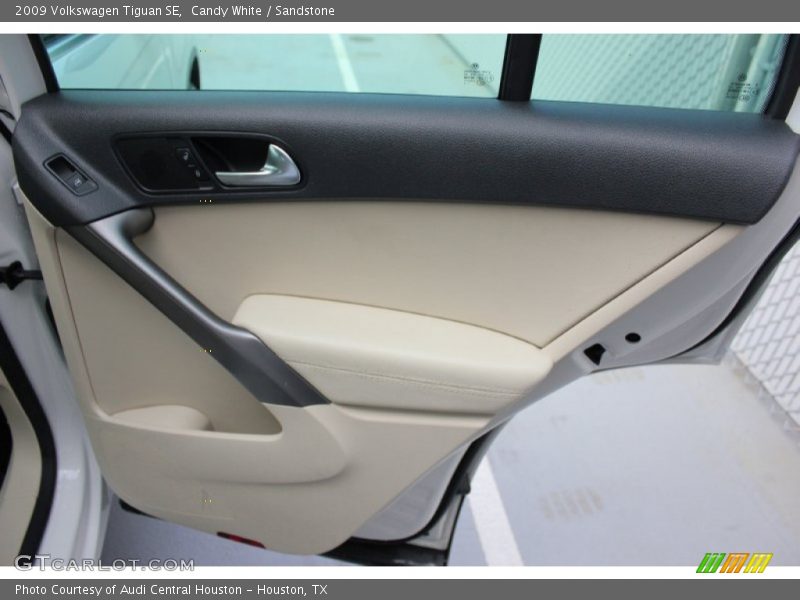 Candy White / Sandstone 2009 Volkswagen Tiguan SE