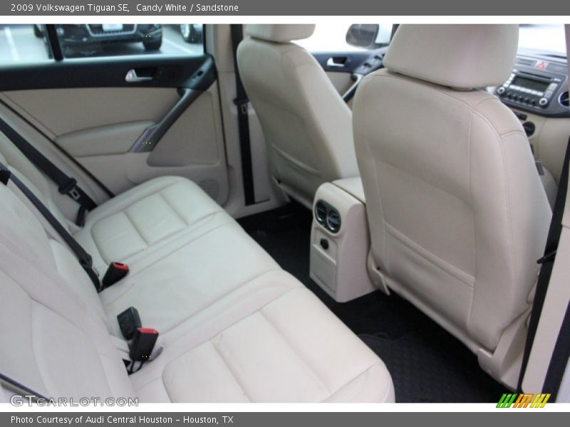 Candy White / Sandstone 2009 Volkswagen Tiguan SE