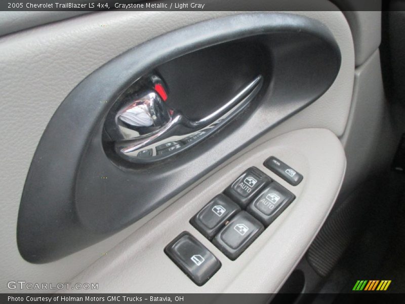 Graystone Metallic / Light Gray 2005 Chevrolet TrailBlazer LS 4x4
