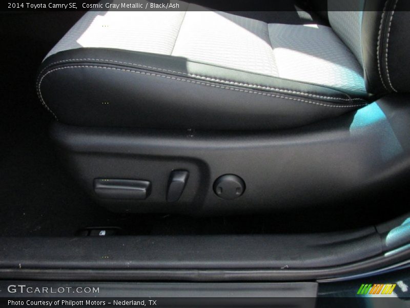 Cosmic Gray Metallic / Black/Ash 2014 Toyota Camry SE