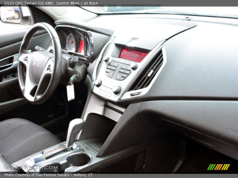 Summit White / Jet Black 2010 GMC Terrain SLE AWD