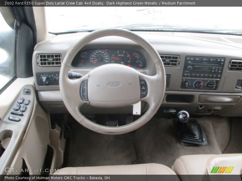 Dashboard of 2002 F350 Super Duty Lariat Crew Cab 4x4 Dually