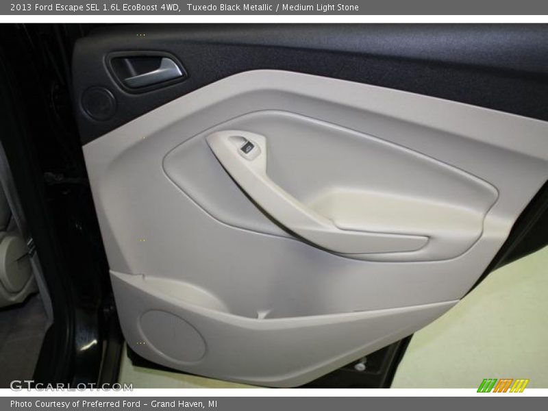 Tuxedo Black Metallic / Medium Light Stone 2013 Ford Escape SEL 1.6L EcoBoost 4WD