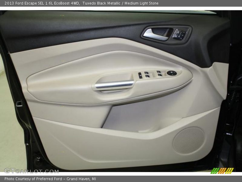 Tuxedo Black Metallic / Medium Light Stone 2013 Ford Escape SEL 1.6L EcoBoost 4WD