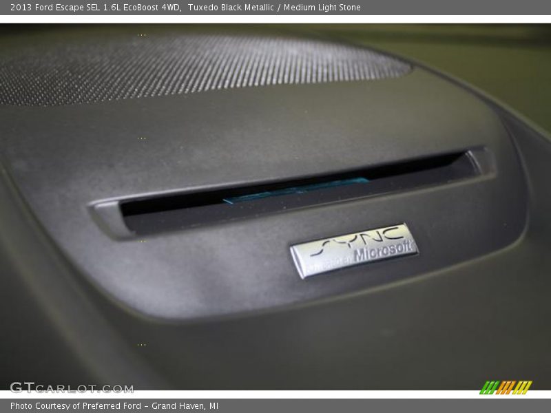 Tuxedo Black Metallic / Medium Light Stone 2013 Ford Escape SEL 1.6L EcoBoost 4WD