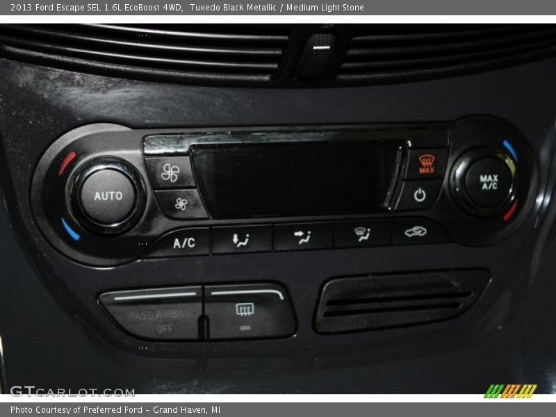 Tuxedo Black Metallic / Medium Light Stone 2013 Ford Escape SEL 1.6L EcoBoost 4WD