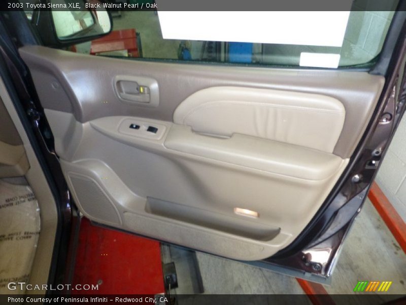 Black Walnut Pearl / Oak 2003 Toyota Sienna XLE