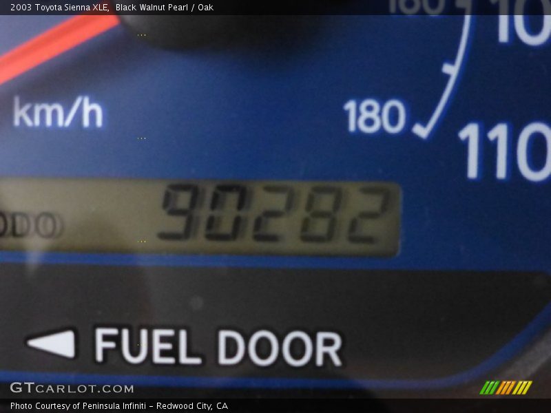 Black Walnut Pearl / Oak 2003 Toyota Sienna XLE