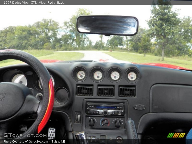 Viper Red / Black 1997 Dodge Viper GTS