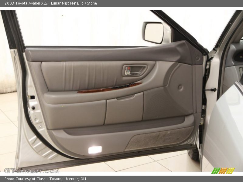 Lunar Mist Metallic / Stone 2003 Toyota Avalon XLS
