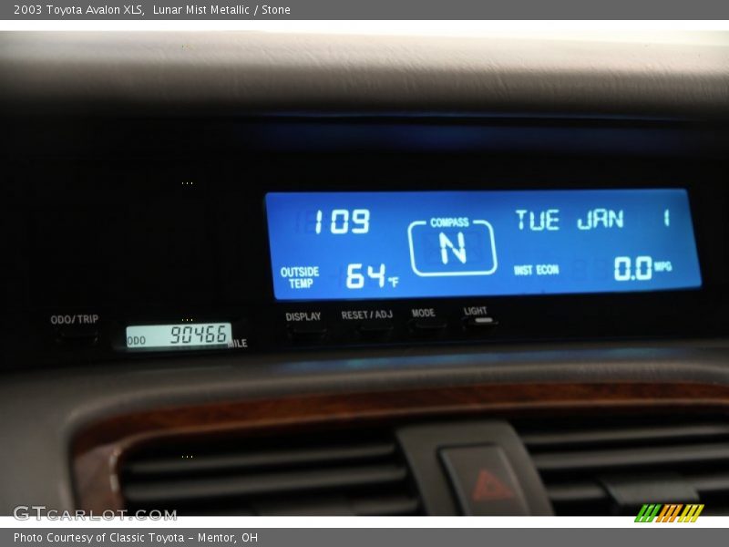 Lunar Mist Metallic / Stone 2003 Toyota Avalon XLS