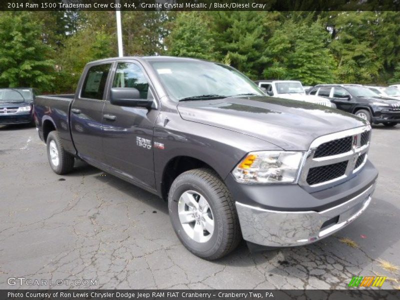 Front 3/4 View of 2014 1500 Tradesman Crew Cab 4x4