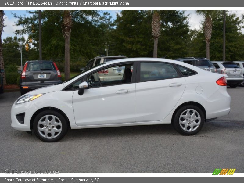 Oxford White / Charcoal Black/Light Stone 2013 Ford Fiesta SE Sedan