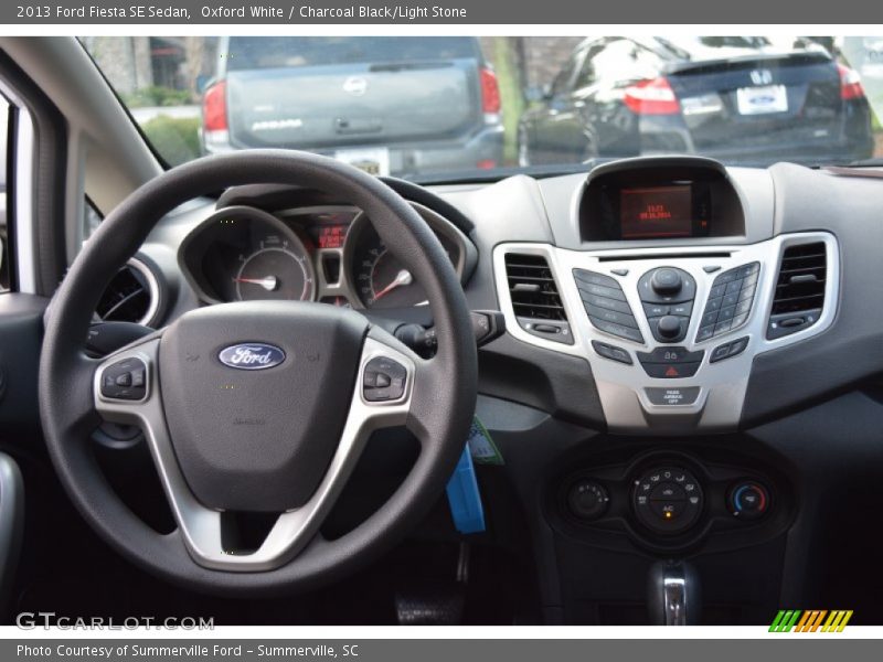 Oxford White / Charcoal Black/Light Stone 2013 Ford Fiesta SE Sedan