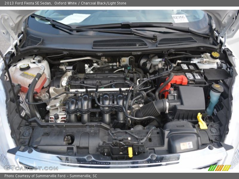 Oxford White / Charcoal Black/Light Stone 2013 Ford Fiesta SE Sedan