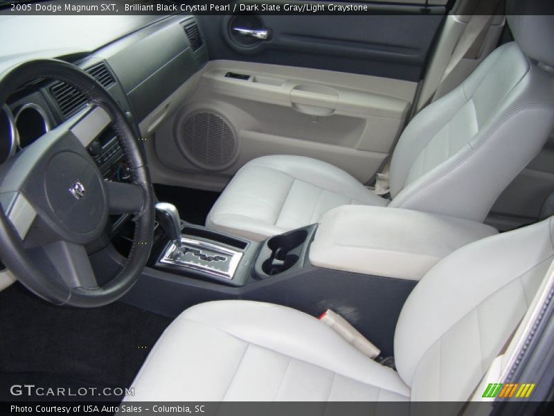 Brilliant Black Crystal Pearl / Dark Slate Gray/Light Graystone 2005 Dodge Magnum SXT