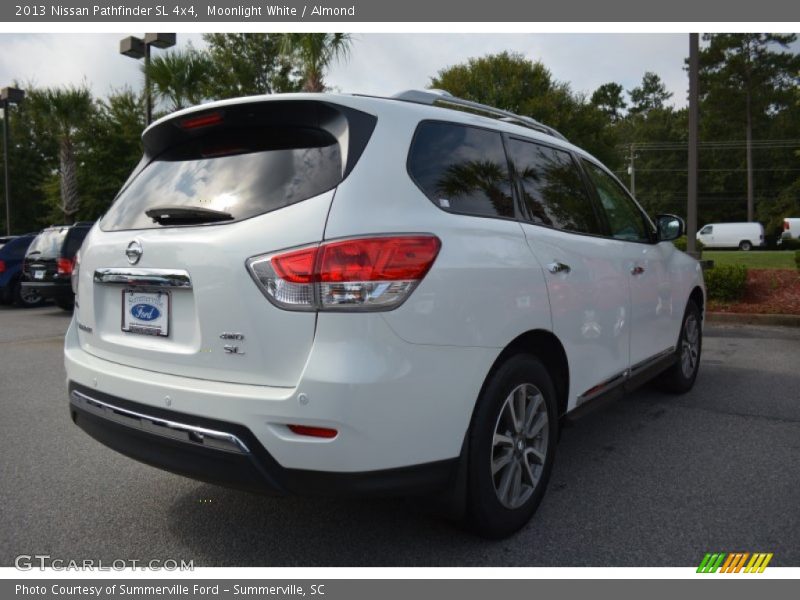 Moonlight White / Almond 2013 Nissan Pathfinder SL 4x4