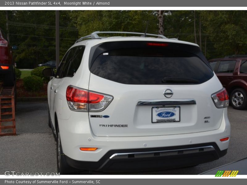 Moonlight White / Almond 2013 Nissan Pathfinder SL 4x4