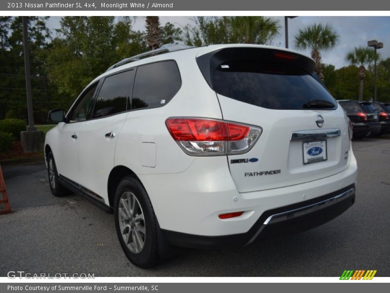 Moonlight White / Almond 2013 Nissan Pathfinder SL 4x4