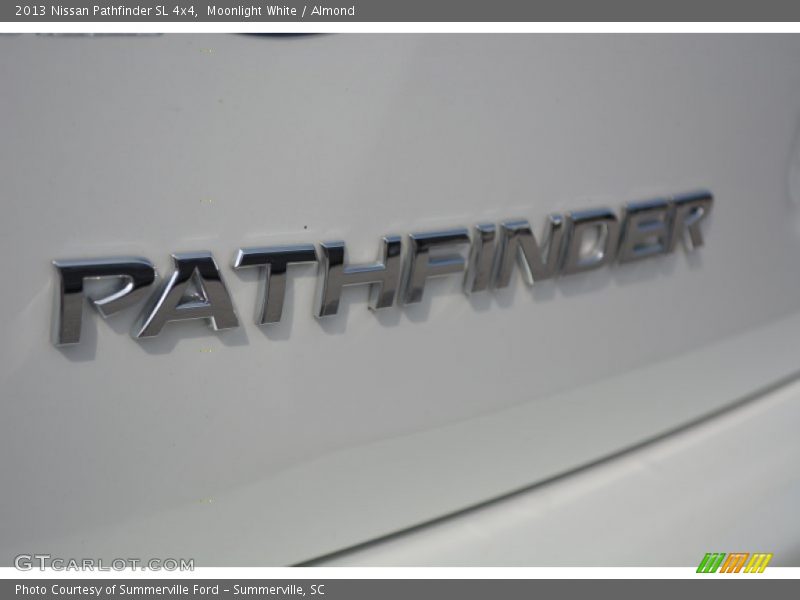Moonlight White / Almond 2013 Nissan Pathfinder SL 4x4