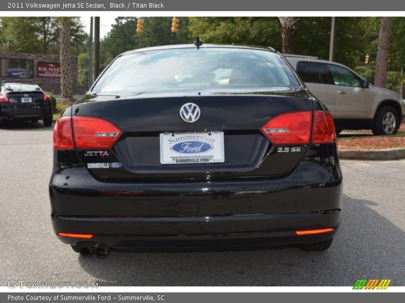 Black / Titan Black 2011 Volkswagen Jetta SE Sedan