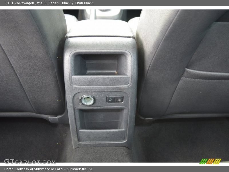 Black / Titan Black 2011 Volkswagen Jetta SE Sedan