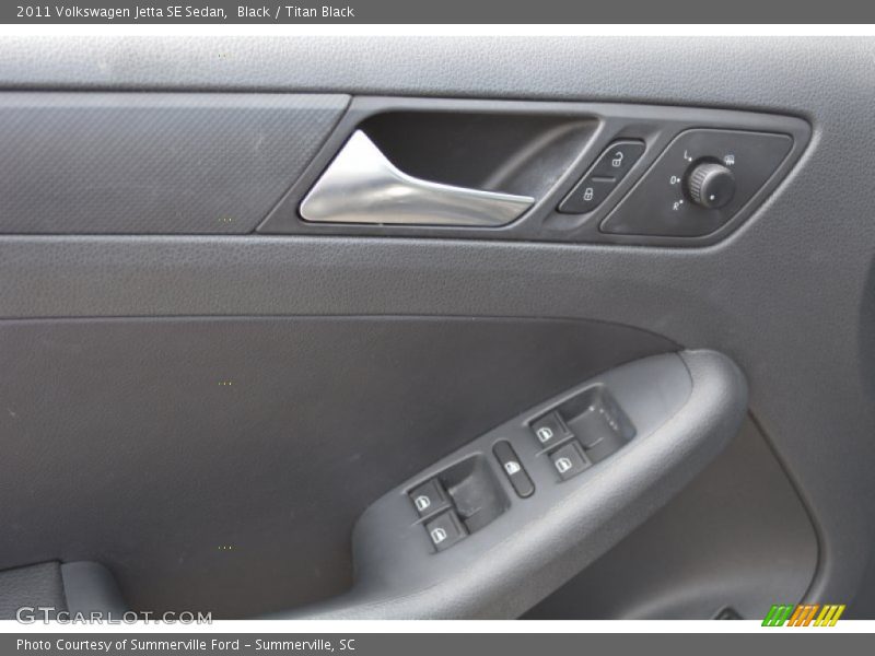 Black / Titan Black 2011 Volkswagen Jetta SE Sedan