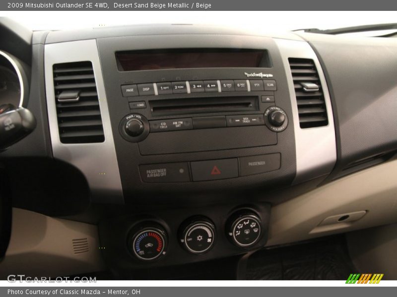 Desert Sand Beige Metallic / Beige 2009 Mitsubishi Outlander SE 4WD