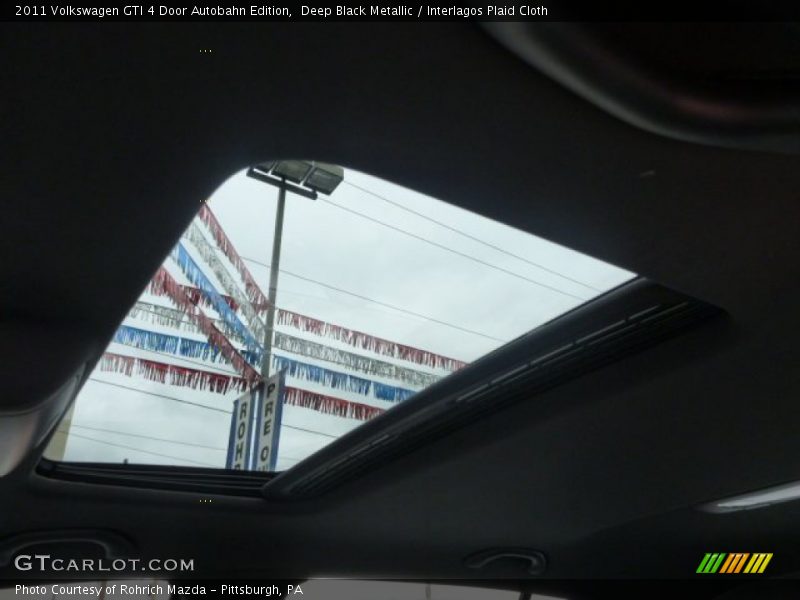 Deep Black Metallic / Interlagos Plaid Cloth 2011 Volkswagen GTI 4 Door Autobahn Edition