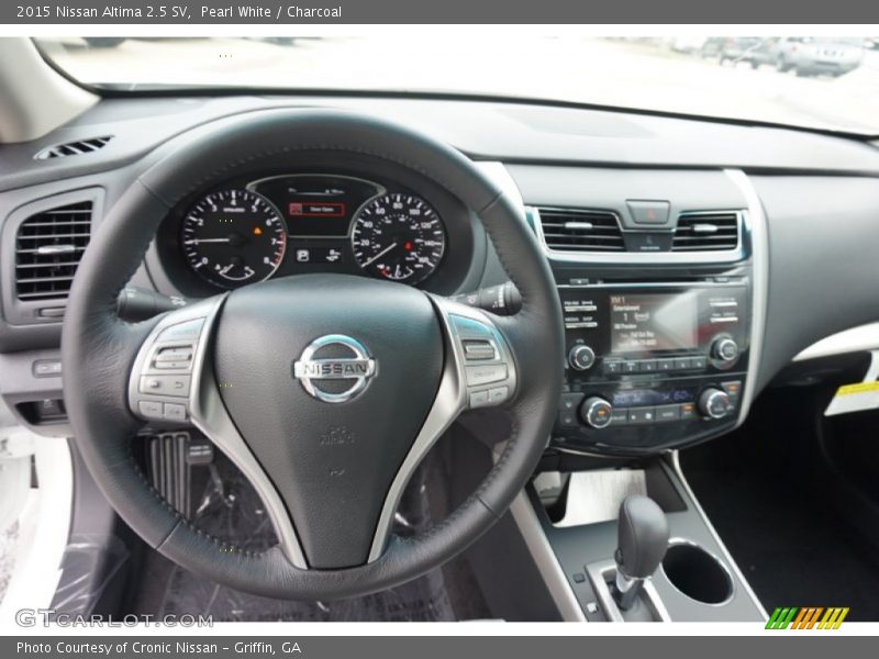 Pearl White / Charcoal 2015 Nissan Altima 2.5 SV