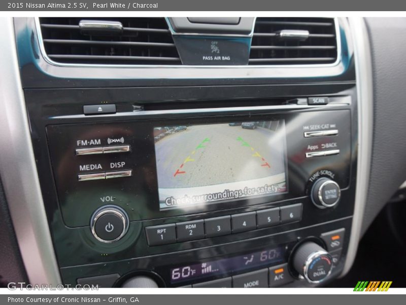 Pearl White / Charcoal 2015 Nissan Altima 2.5 SV