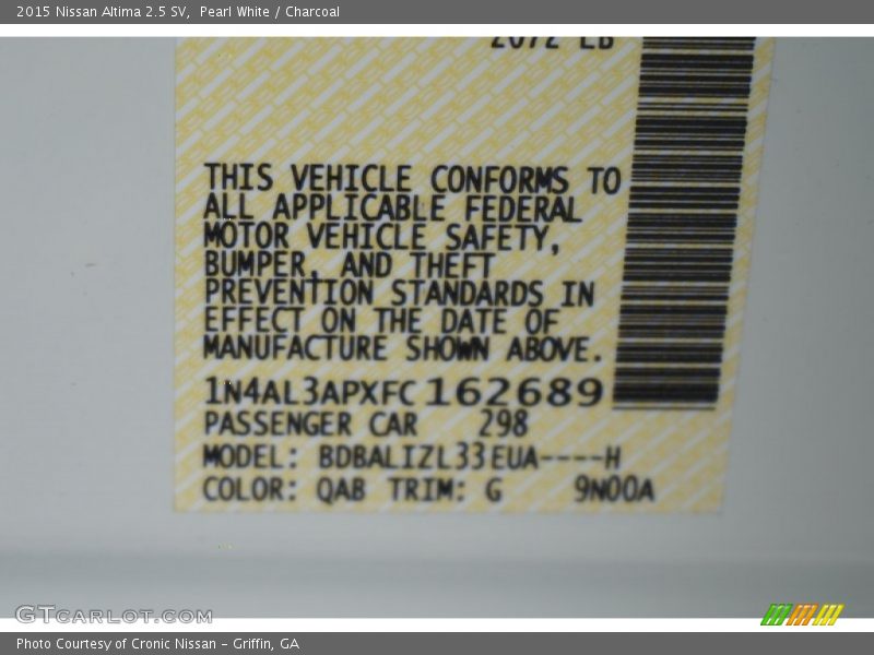 Pearl White / Charcoal 2015 Nissan Altima 2.5 SV