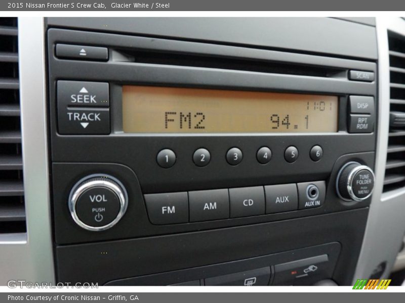 Glacier White / Steel 2015 Nissan Frontier S Crew Cab
