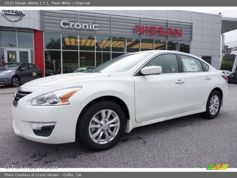 Pearl White / Charcoal 2015 Nissan Altima 2.5 S