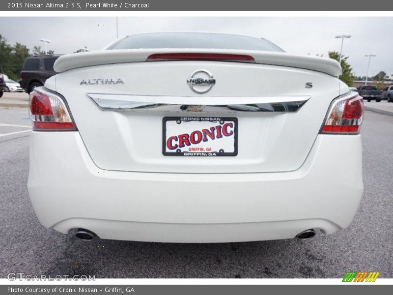 Pearl White / Charcoal 2015 Nissan Altima 2.5 S