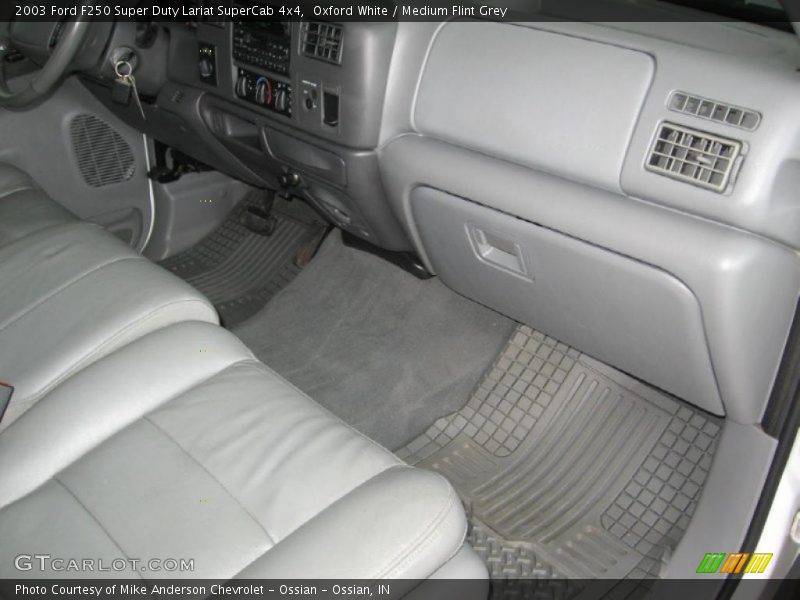 Oxford White / Medium Flint Grey 2003 Ford F250 Super Duty Lariat SuperCab 4x4