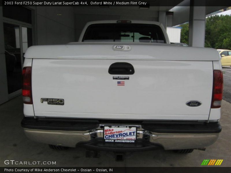 Oxford White / Medium Flint Grey 2003 Ford F250 Super Duty Lariat SuperCab 4x4