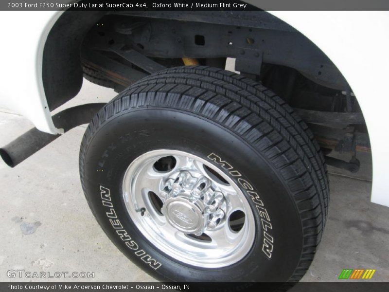 Oxford White / Medium Flint Grey 2003 Ford F250 Super Duty Lariat SuperCab 4x4