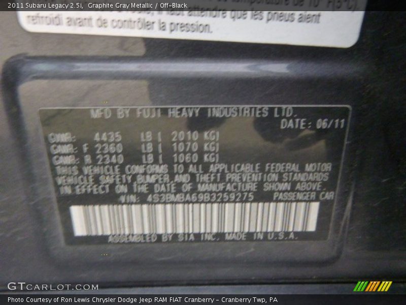 Graphite Gray Metallic / Off-Black 2011 Subaru Legacy 2.5i