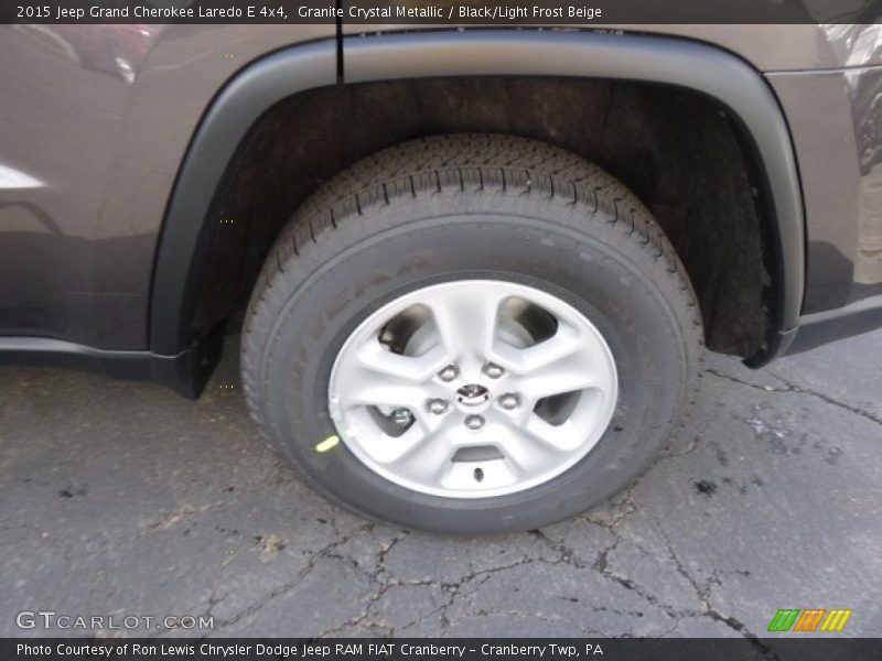 Granite Crystal Metallic / Black/Light Frost Beige 2015 Jeep Grand Cherokee Laredo E 4x4