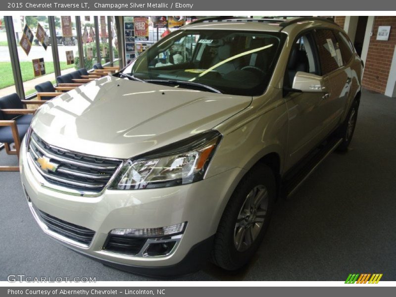 Champagne Silver Metallic / Ebony 2015 Chevrolet Traverse LT