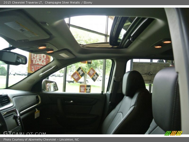 Champagne Silver Metallic / Ebony 2015 Chevrolet Traverse LT