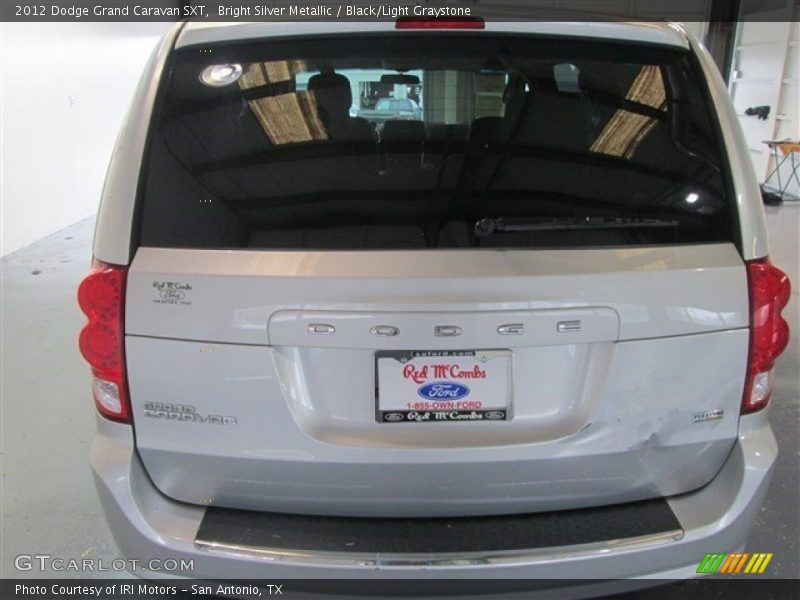 Bright Silver Metallic / Black/Light Graystone 2012 Dodge Grand Caravan SXT