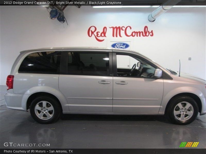Bright Silver Metallic / Black/Light Graystone 2012 Dodge Grand Caravan SXT