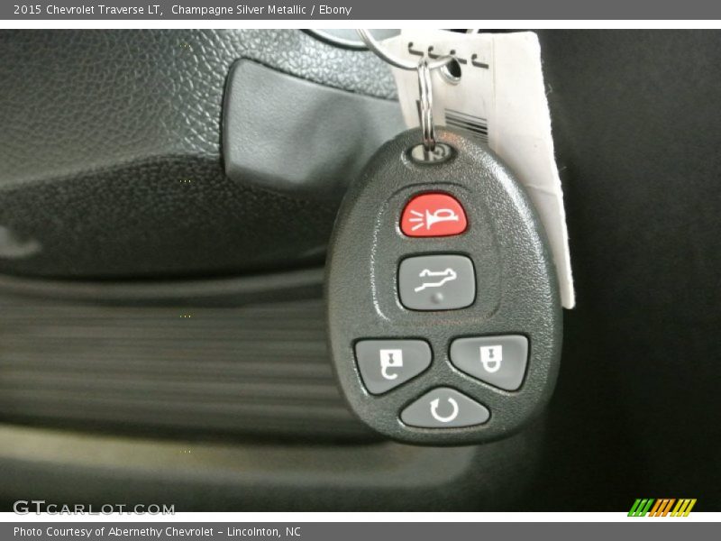 Champagne Silver Metallic / Ebony 2015 Chevrolet Traverse LT