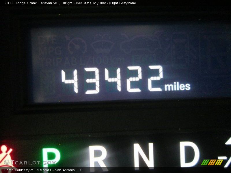 Bright Silver Metallic / Black/Light Graystone 2012 Dodge Grand Caravan SXT