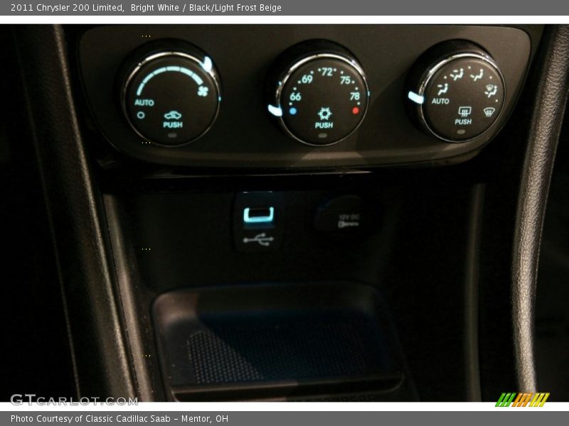 Bright White / Black/Light Frost Beige 2011 Chrysler 200 Limited