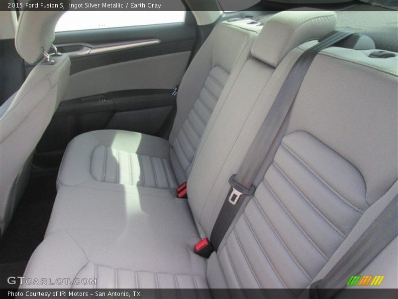 Ingot Silver Metallic / Earth Gray 2015 Ford Fusion S